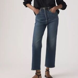 Levi’s Ribcage Straight Ankle Jeans